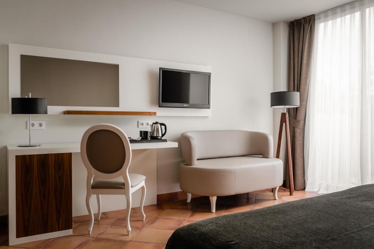 Hotel Torremirona Golf & Spa Navata Exteriér fotografie